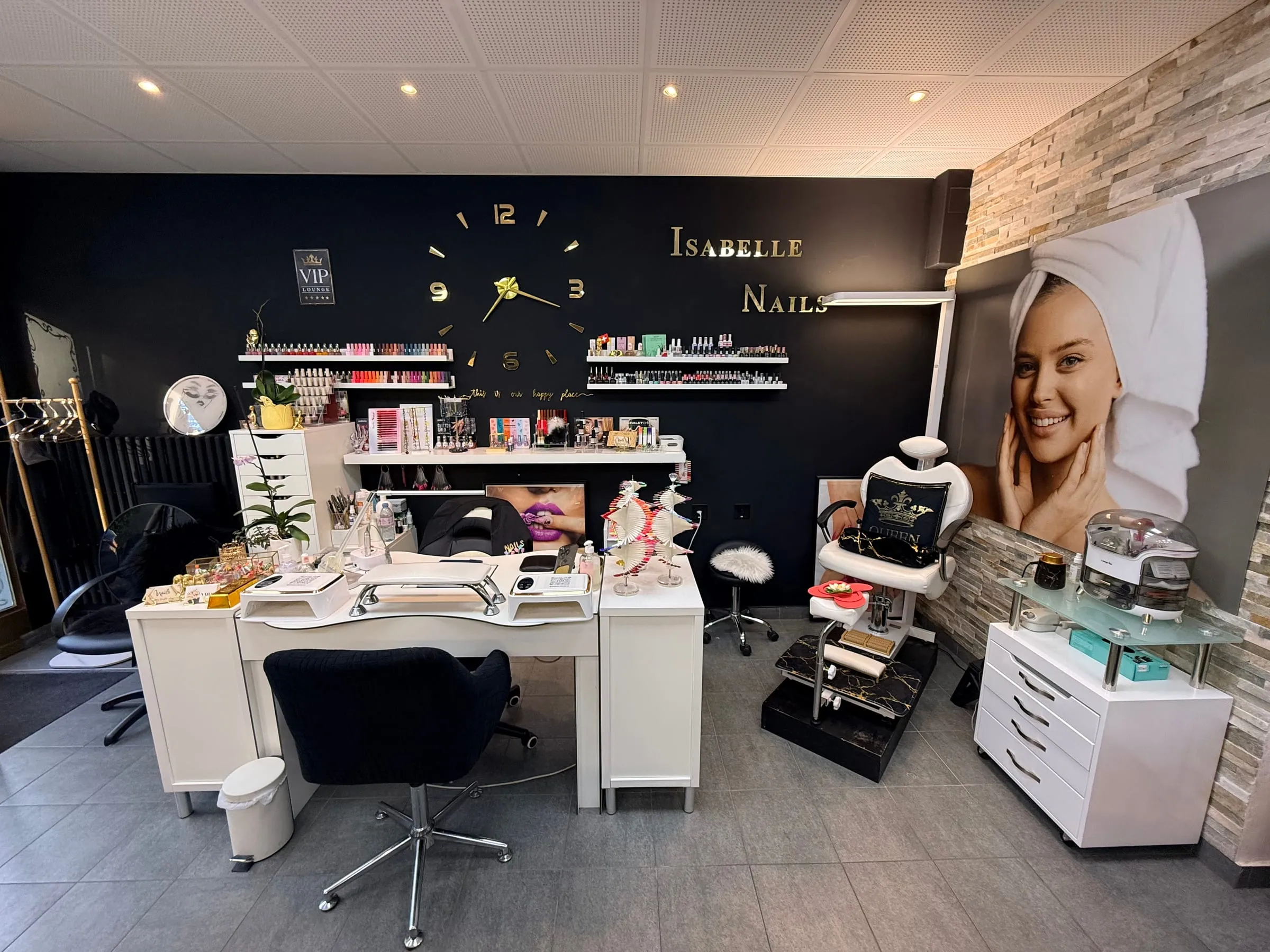 Espace onglerie de Look Deluxe aux Eaux-Vives